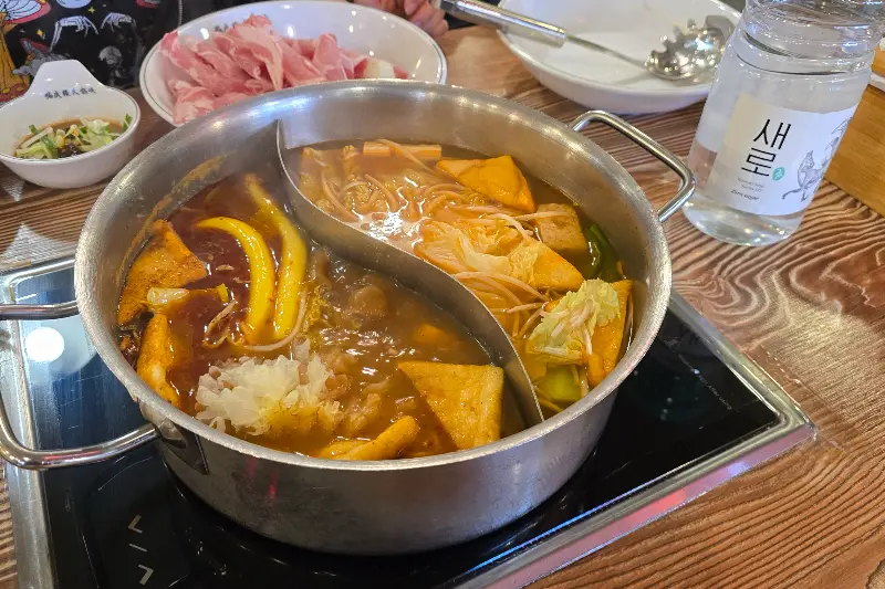 훠궈의 마무리는 역시 라면