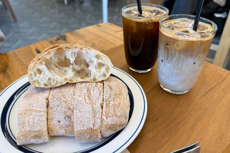 치아바타와 커피