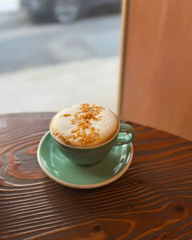 브라운 치즈 카푸치노