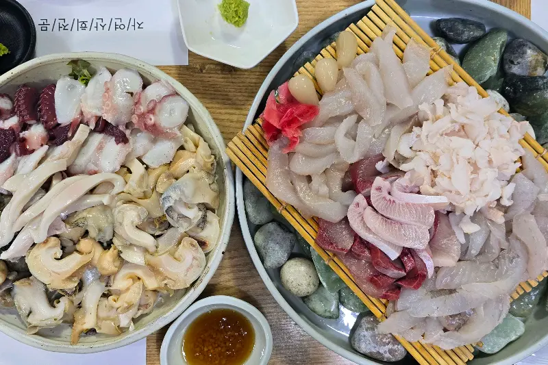 다채로운 구성의 막회