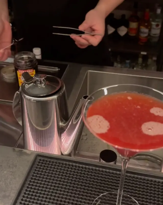 칵테일 제조 과정