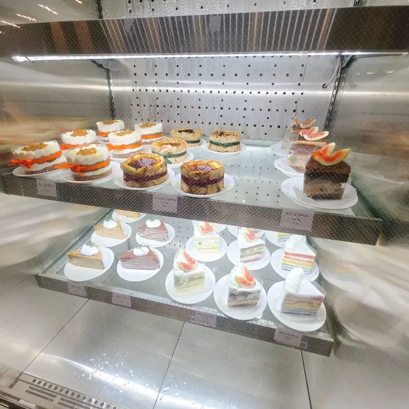 케이크 진열대