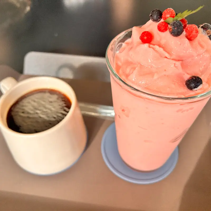 오곡라떼와 아메리카노