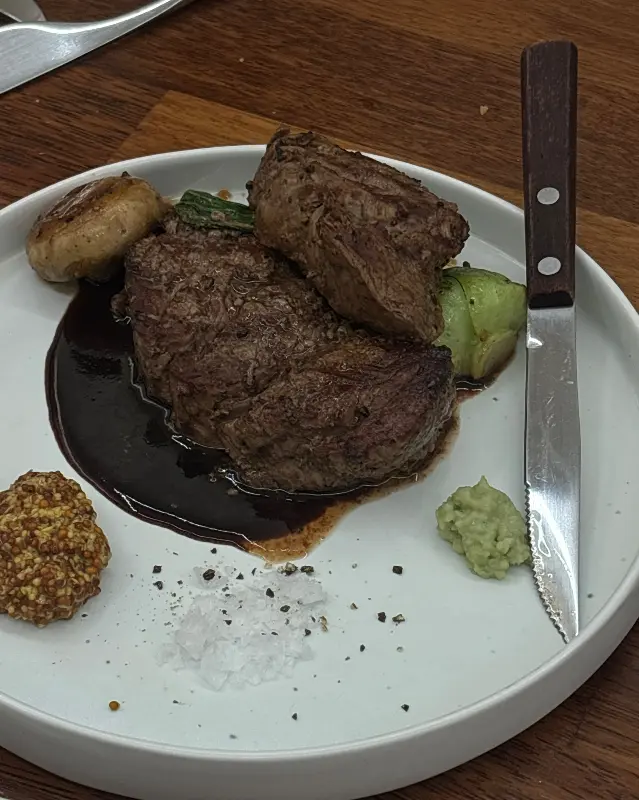 파스타H의 스테이크