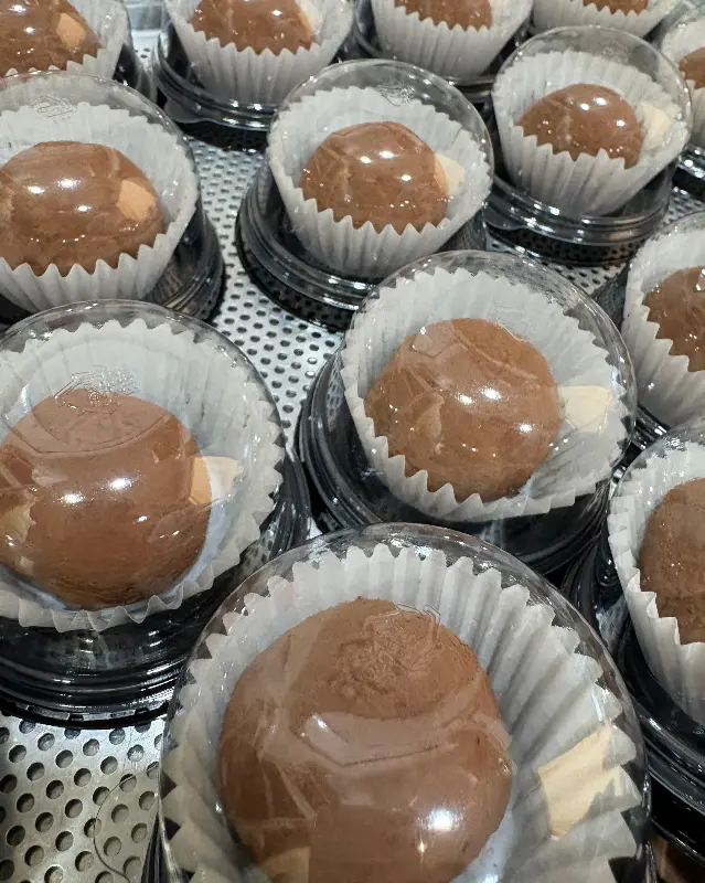 정갈하게 포장된 디저트