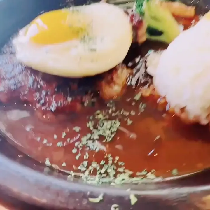 함박스테이크 확대샷