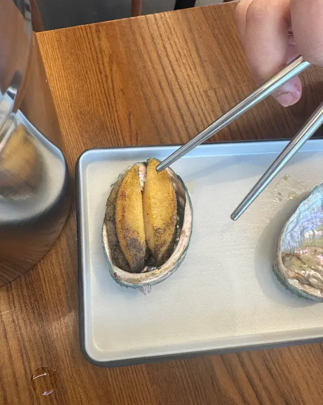 신선한 전복 구이