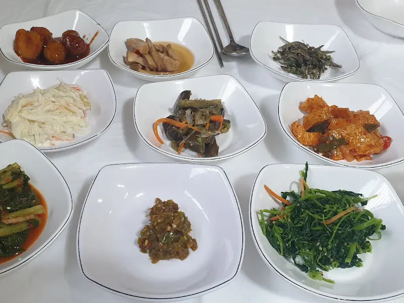 정갈한 밑반찬 한 상