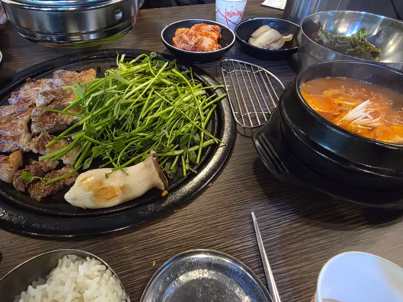 푸짐한 한 상 차림