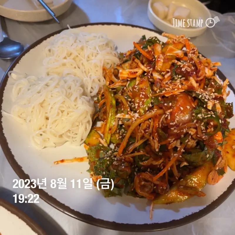 푸짐한 골뱅이 소면