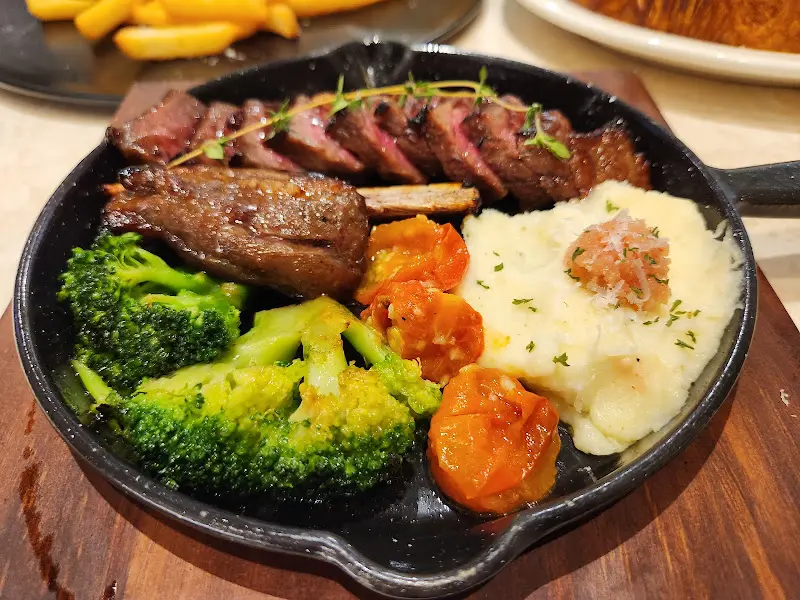 37.5 시그니처 음식 전체 샷