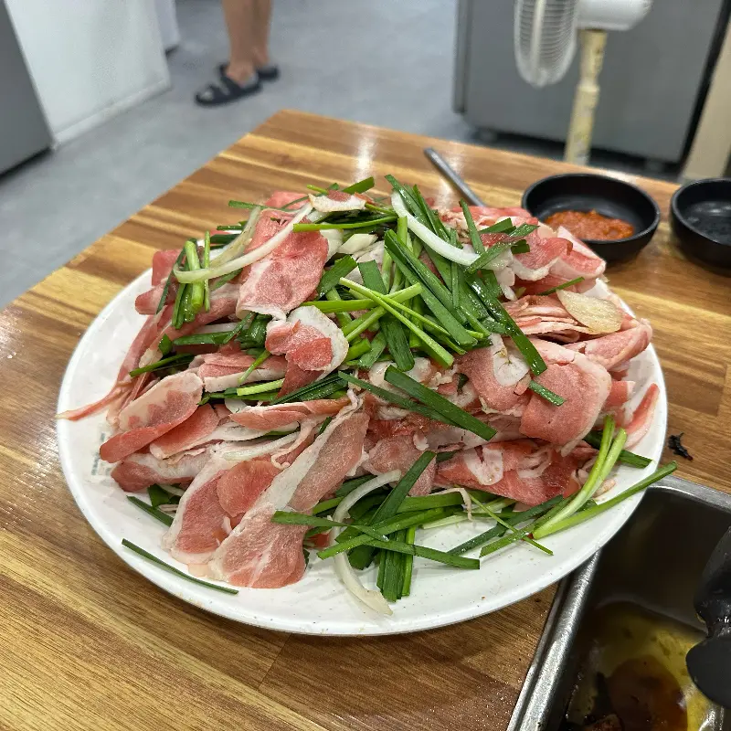 푸짐한 오리불고기