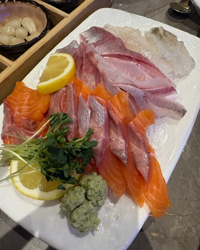 신선함이 가득한 회 한 상