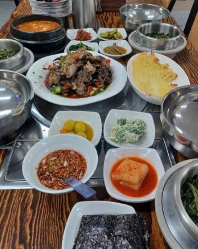 간장게장 정식 전체 샷