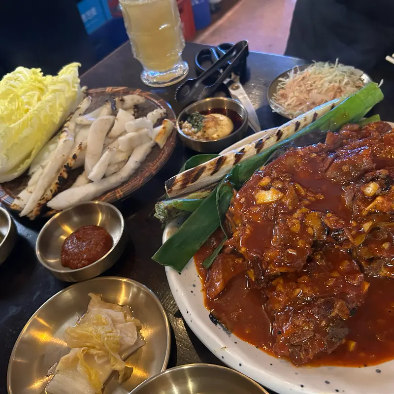 뼈구이와 곁들임