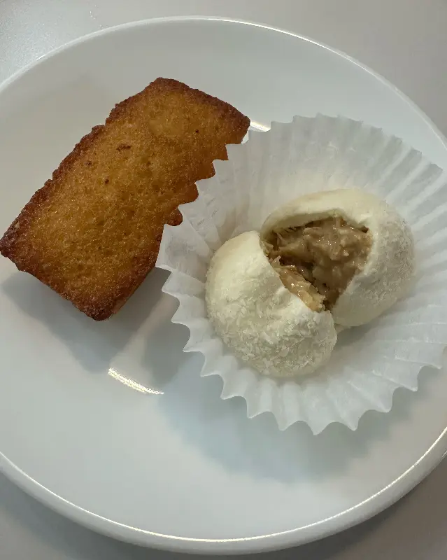 피스타치오 두쫀쿠와 휘낭시에