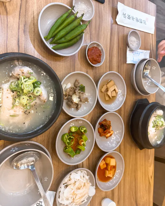 테이블 전체 샷