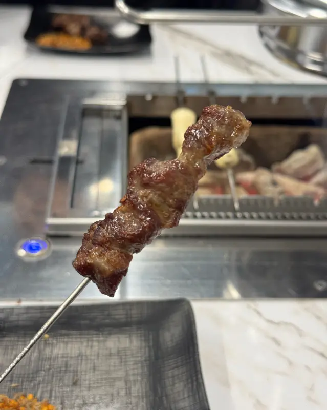 가지런히 놓인 꼬치들