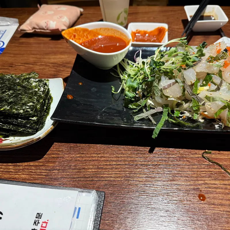 깻잎 막회와 곁들임