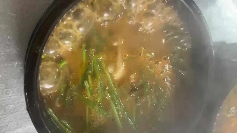 보글보글 끓는 추어탕