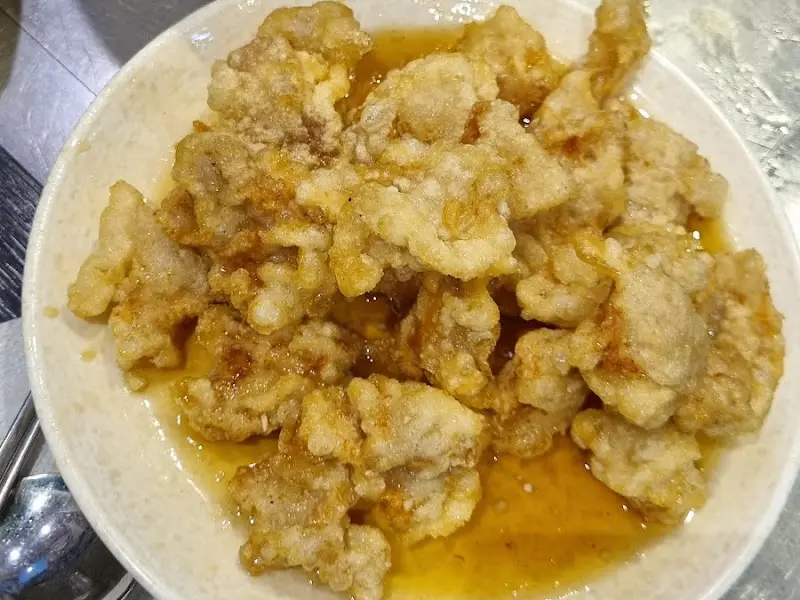 접시에 담긴 꿔바로우