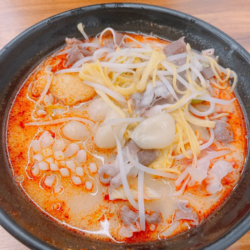 얼큰한 국물이 매력적인 마라탕