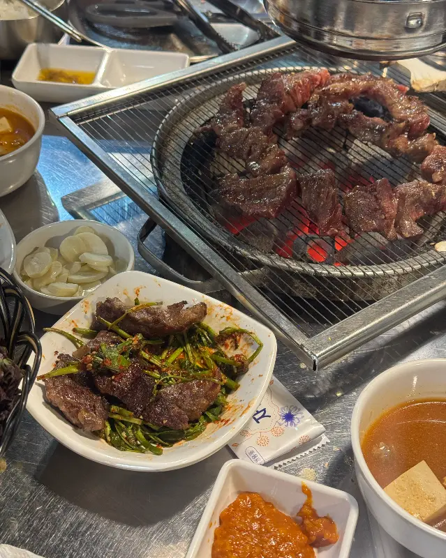 남대포소갈비살 내부