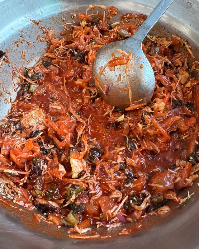 물회와 양념의 조화