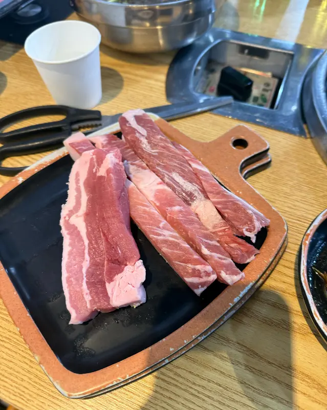 강우정육식당 상차림