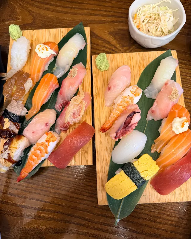 다채로운 모듬 초밥