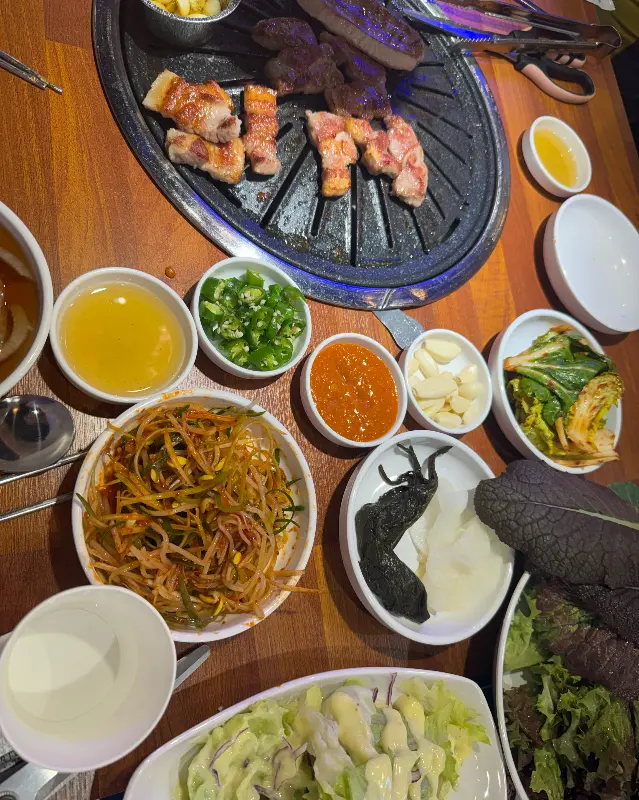 고기 한 상 차림