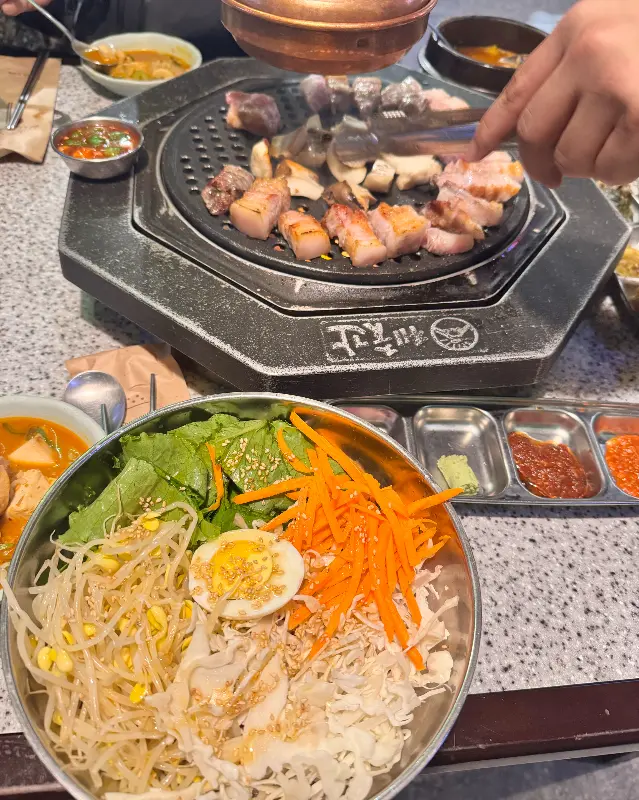 다채로운 곁들임 메뉴