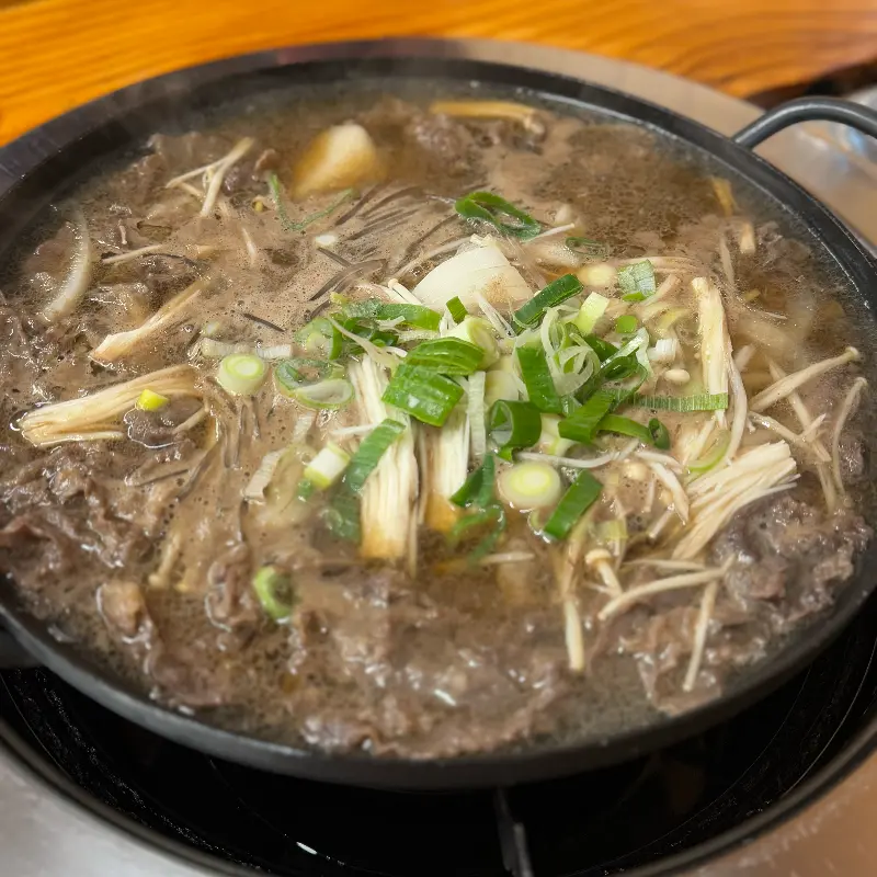 보글보글 끓고 있는 불고기