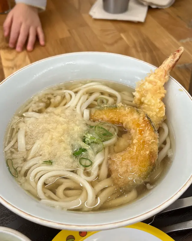 깔끔한 매장 내부