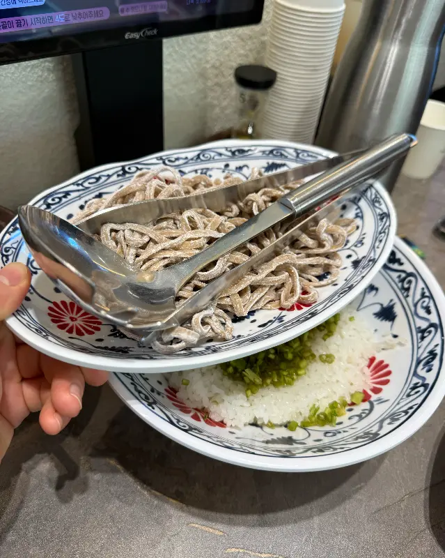 칼국수와 볶음밥