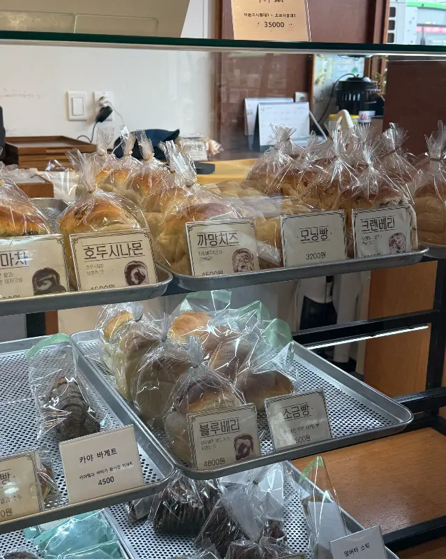 진열된 식빵들