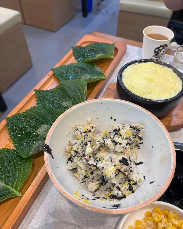 쭈꾸미와 곁들여 먹는 다양한 음식