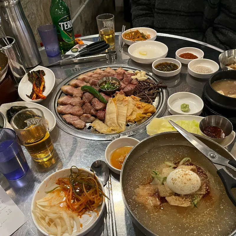 푸짐한 한 상 차림