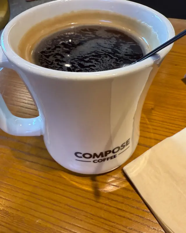 컴포즈커피의 아메리카노