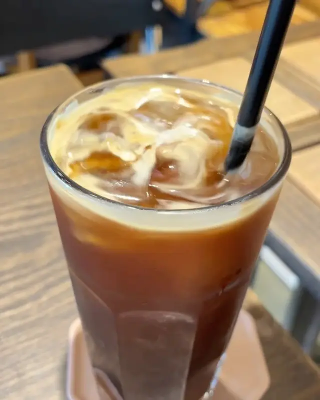 시원한 아이스 아메리카노