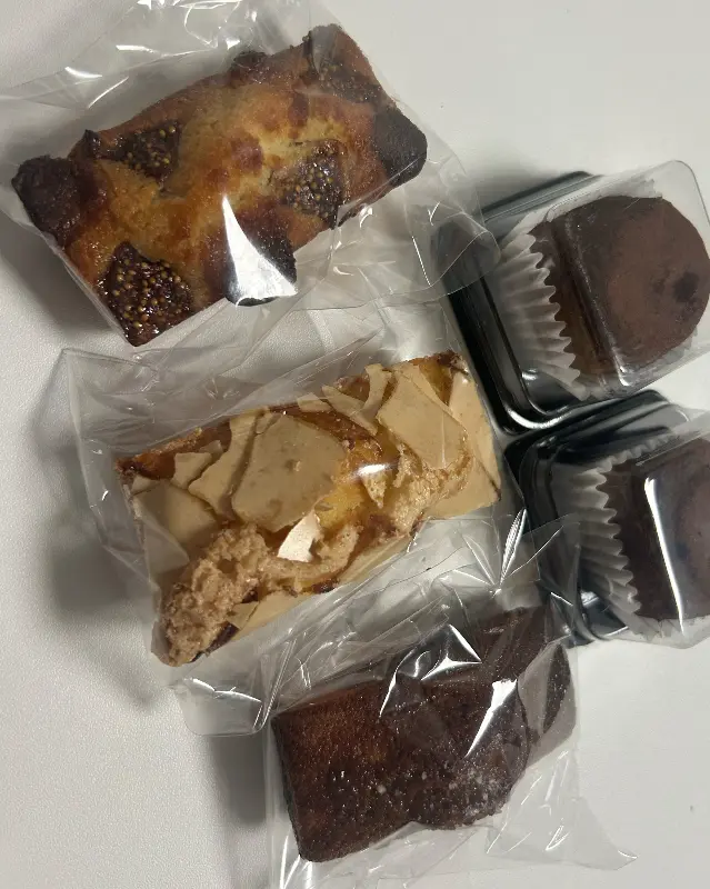 다양한 구움 과자 포장 세트