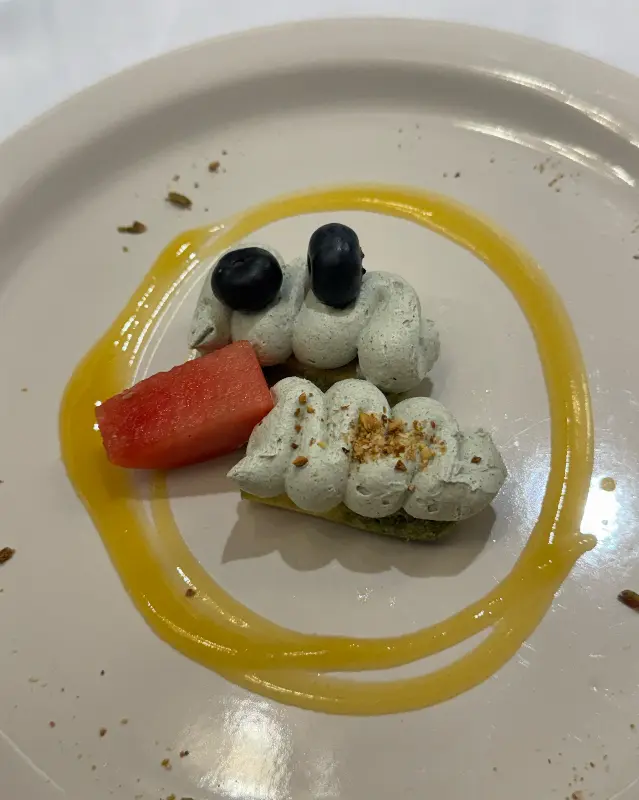 다채로운 코스 메뉴