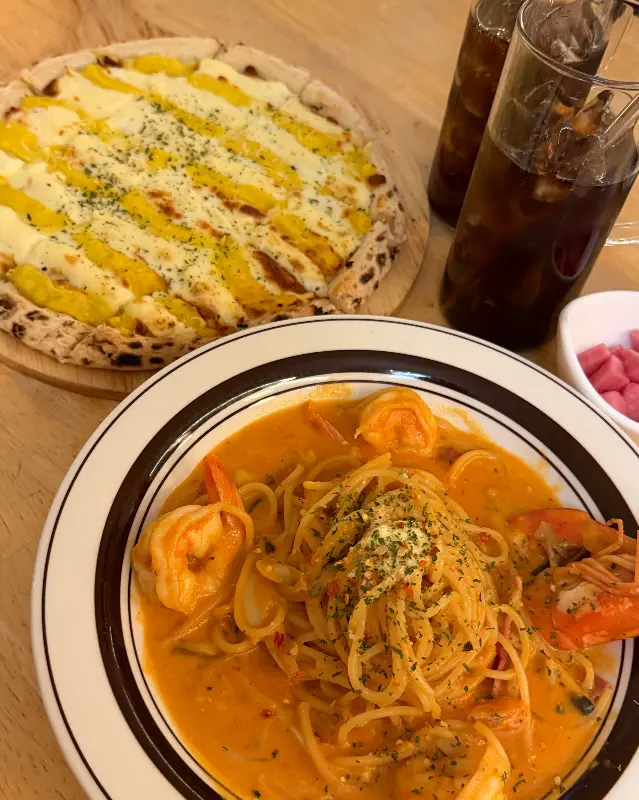 새우의 풍미가 가득한 샐러드