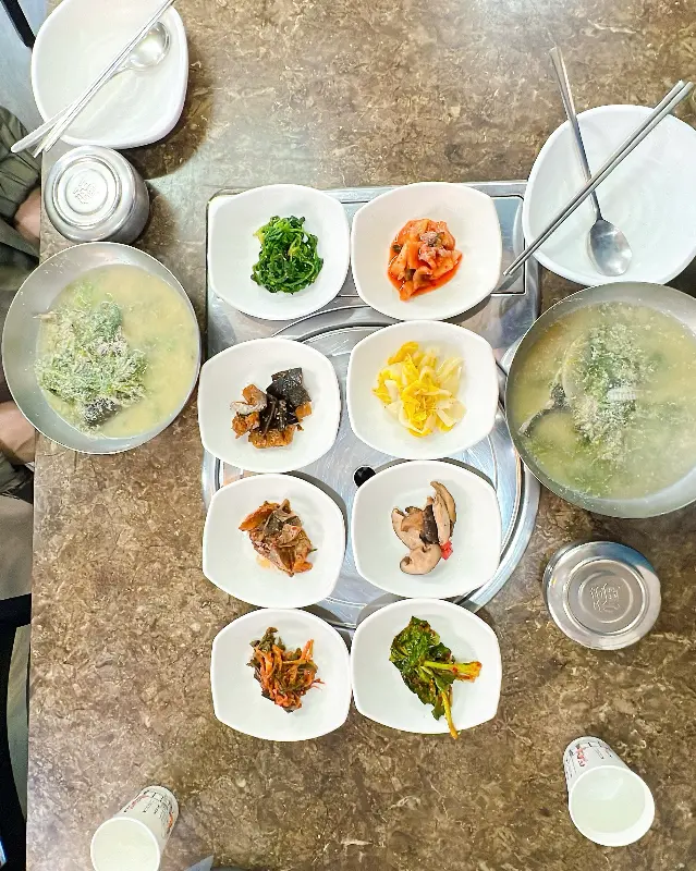 도다리쑥국 한 상 차림