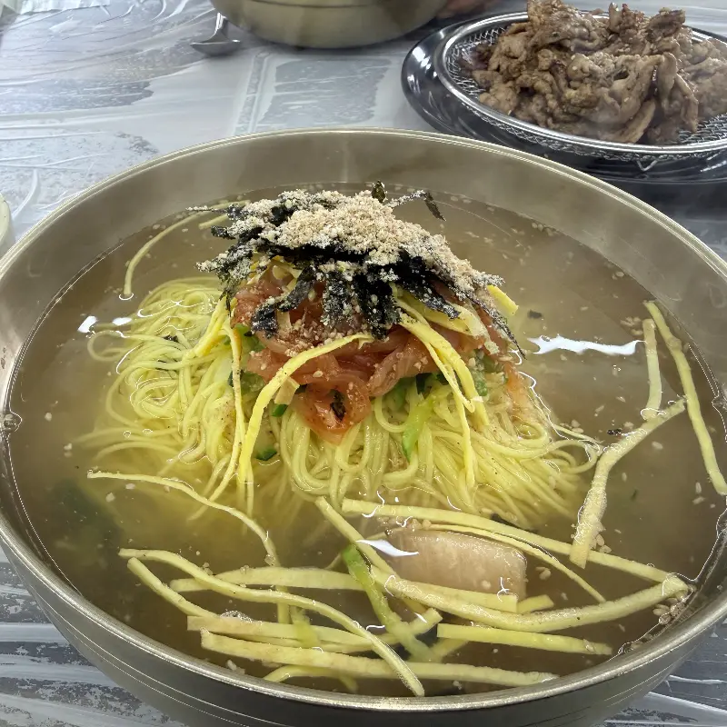 푸짐한 잔치국수의 비주얼