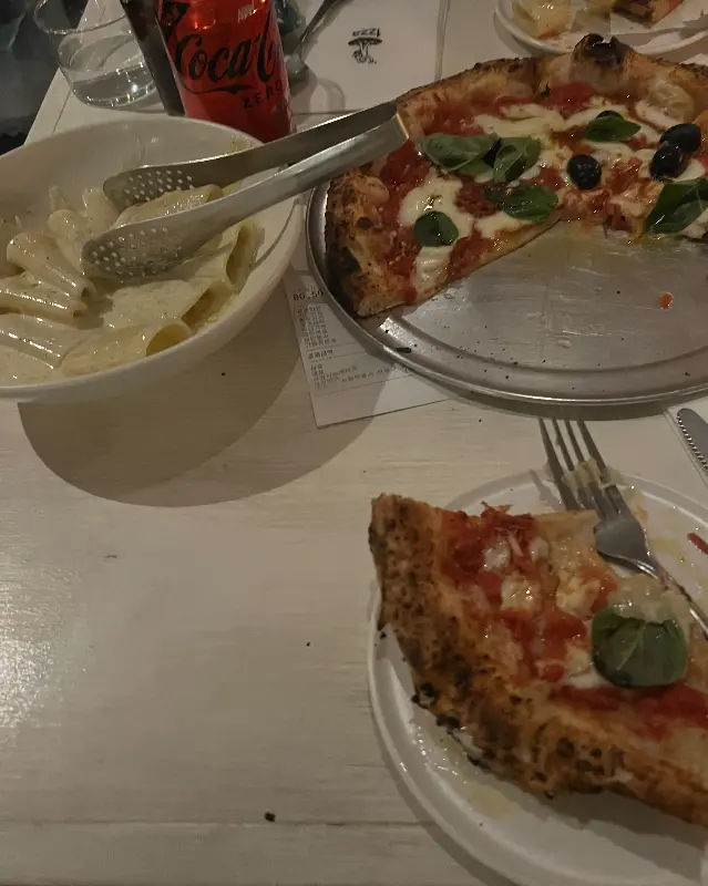 마르게리따 피자와 파스타