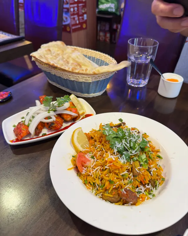 탄두리 치킨과 비리야니