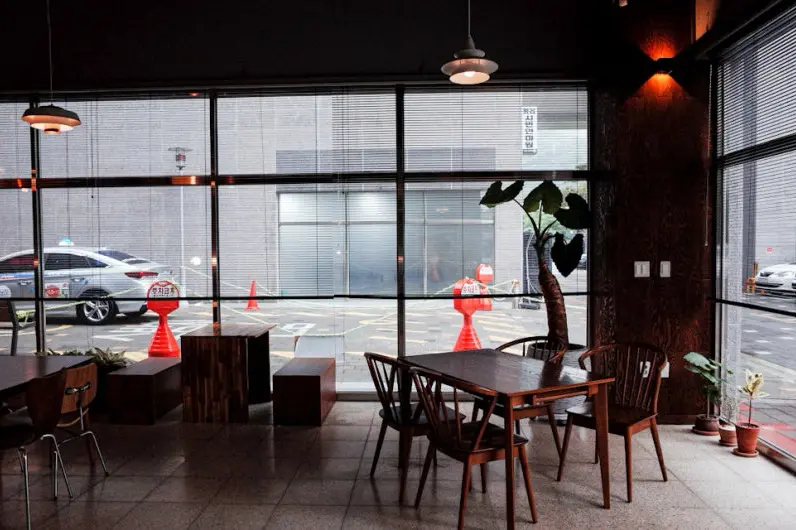 카페 내부 전경