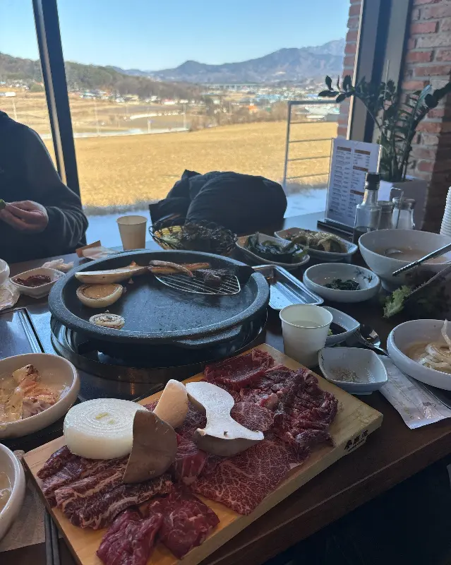 식당 내부 전경