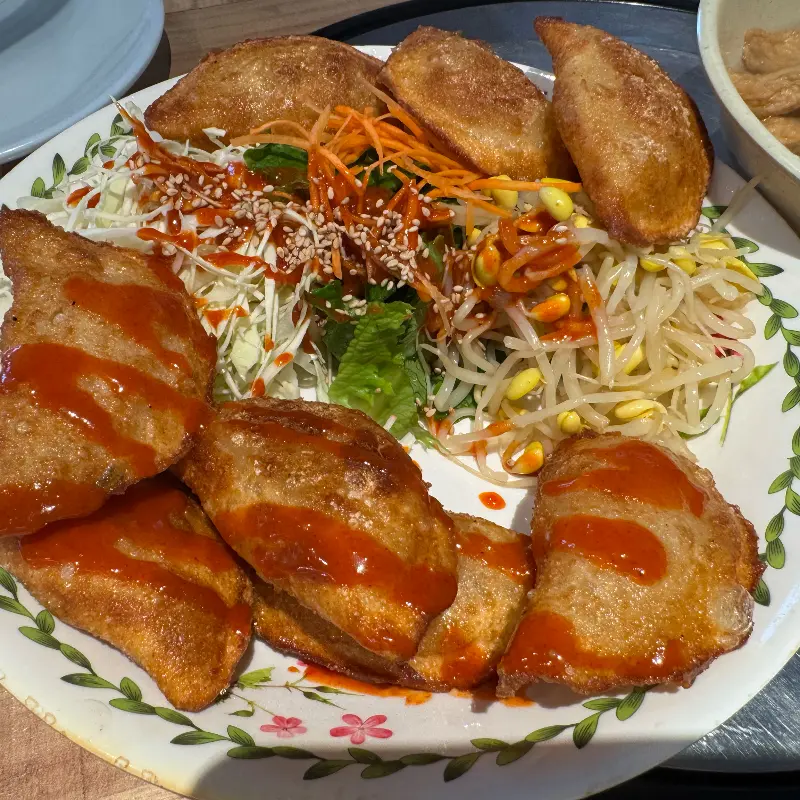 겉바속촉 군만두